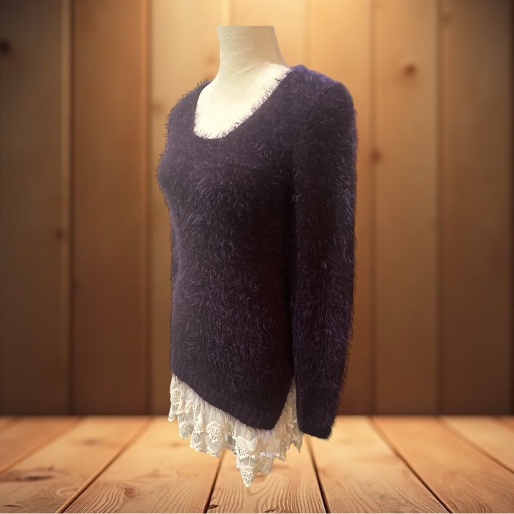 QED LONDON Fluffy Purple Sweater with Frill Lace Hem Size S/M